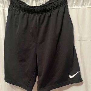 🔥NIKE DRI-FIT SHORTS